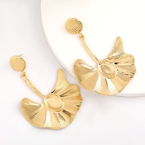 creative fashion sense of design personalized alloy leaf earrings female artistic style earrings online red ins style, Golden
creative fashion sense of design personalized alloy leaf earrings female artistic style earrings online red ins style, Golden