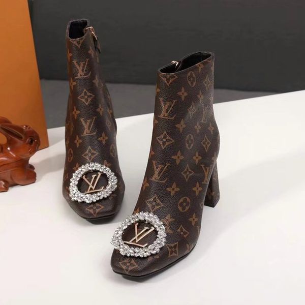 25 designer luxury women's casual fashion shoes, women's outdoor casual shoes, fast delivery, original box, Black
25 designer luxury women's casual fashion shoes, women's outdoor casual shoes, fast delivery, original box, Black