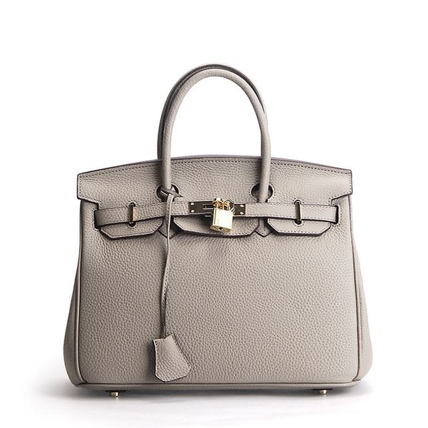 2020 new leather handbags european and american big-name first layer cowhide litchi grain platinum bag shoulder bag large
2020 new leather handbags european and american big-name first layer cowhide litchi grain platinum bag shoulder bag large