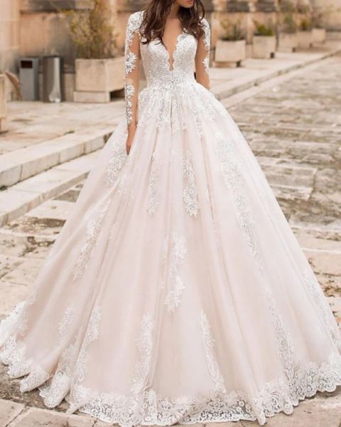 a-line wedding dresses v neck court train lace tulle short sleeve vintage wedding dress in color backless with embroidery appliques, White
a-line wedding dresses v neck court train lace tulle short sleeve vintage wedding dress in color backless with embroidery appliques, White