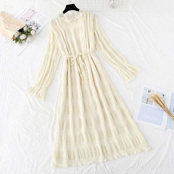 casual dresses 2021 spring elegant folds women chiffon dress solid color female flare sleeve midi vintage ruffles femme vestido, Black;gray
casual dresses 2021 spring elegant folds women chiffon dress solid color female flare sleeve midi vintage ruffles femme vestido, Black;gray