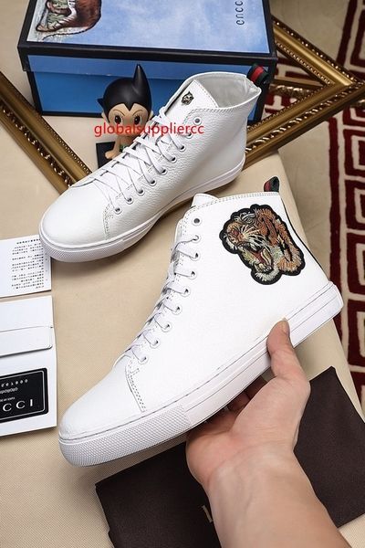 classic high-sneaker with bee blooms snake dragon tiger head feline shoes ace bee embroidery woman man sneakers sports shoes, Black;green
classic high-sneaker with bee blooms snake dragon tiger head feline shoes ace bee embroidery woman man sneakers sports shoes, Black;green