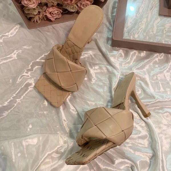 2020 горячие zapatos de mujer обувь лета женщин тапочки высокие тонкие каблуки тапочки открытые пальцы кожа плетение на открытом воздухе, Black
2020 горячие zapatos de mujer обувь лета женщин тапочки высокие тонкие каблуки тапочки открытые пальцы кожа плетение на открытом воздухе, Black