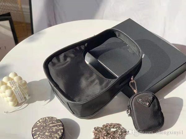женский 2020 новая цепь нейлоновой ткани сумка lash двухсекционный одно плечо его мобильный подмышечные пакет bucket женщина кошельки сумки
женский 2020 новая цепь нейлоновой ткани сумка lash двухсекционный одно плечо его мобильный подмышечные пакет bucket женщина кошельки сумки