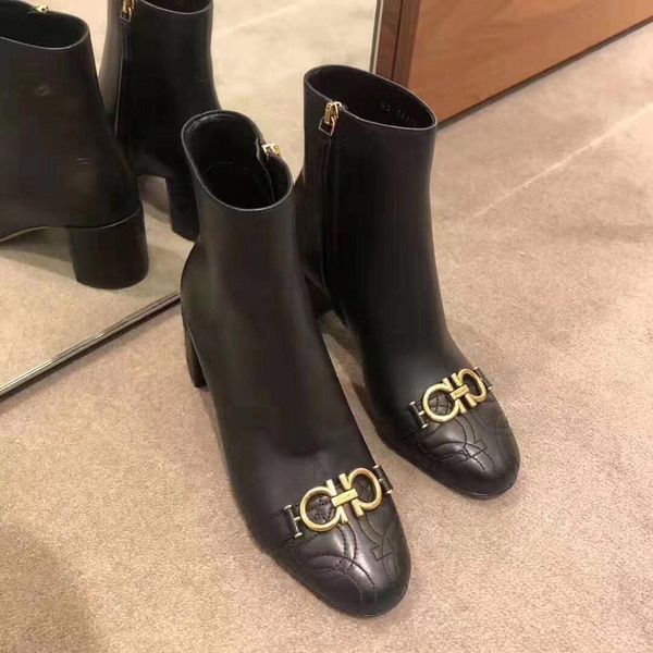 2020a high-end limited edition high-heeled square head ladies boots new retro thick with fashion winter boots women's boots, size: 36-4
2020a high-end limited edition high-heeled square head ladies boots new retro thick with fashion winter boots women's boots, size: 36-4