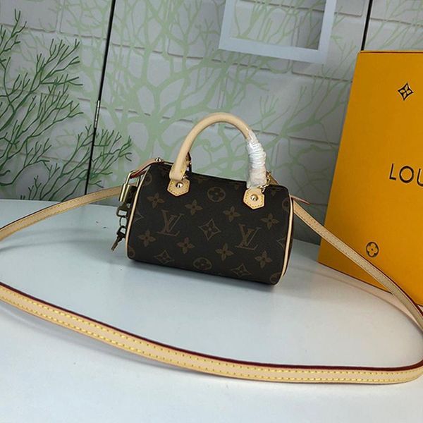 women bag with origin box leather mini handbag ladies fashion classic shoulder bag crossbody bags womens messenger hand bags
women bag with origin box leather mini handbag ladies fashion classic shoulder bag crossbody bags womens messenger hand bags