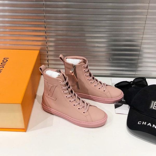 47 designer luxury female casual fashion shoes, outdoor casual travel shoes, fast delivery, original box, Black
47 designer luxury female casual fashion shoes, outdoor casual travel shoes, fast delivery, original box, Black