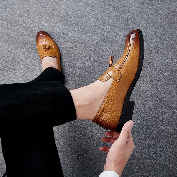 2020 autumn tide shoes men's new cross-border large size men's shoes korean version of the british set of feet crocodile pattern, Black
2020 autumn tide shoes men's new cross-border large size men's shoes korean version of the british set of feet crocodile pattern, Black