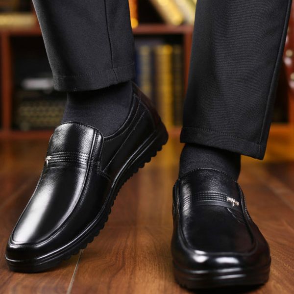 new 2020 genuine leather men formal shoes black round-toe business shoes cowhide designer mans footwear oxford wedding
new 2020 genuine leather men formal shoes black round-toe business shoes cowhide designer mans footwear oxford wedding