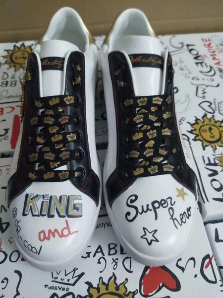 new leather men's and women's casual shoes fashion sports shoes, with the original packaging shoe box delivery, couples yards: 35, Black
new leather men's and women's casual shoes fashion sports shoes, with the original packaging shoe box delivery, couples yards: 35, Black