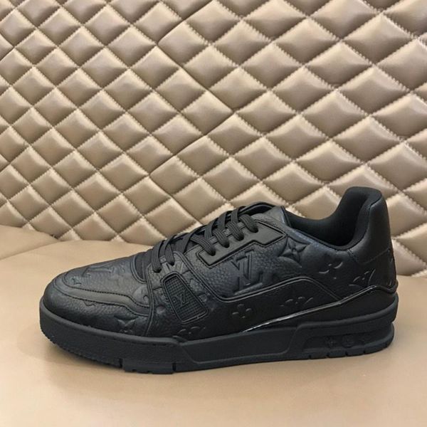 0112 high-quality men's casual sports shoes and designer luxury outdoor casual shoes, the original box size is 38-45, Black
0112 high-quality men's casual sports shoes and designer luxury outdoor casual shoes, the original box size is 38-45, Black