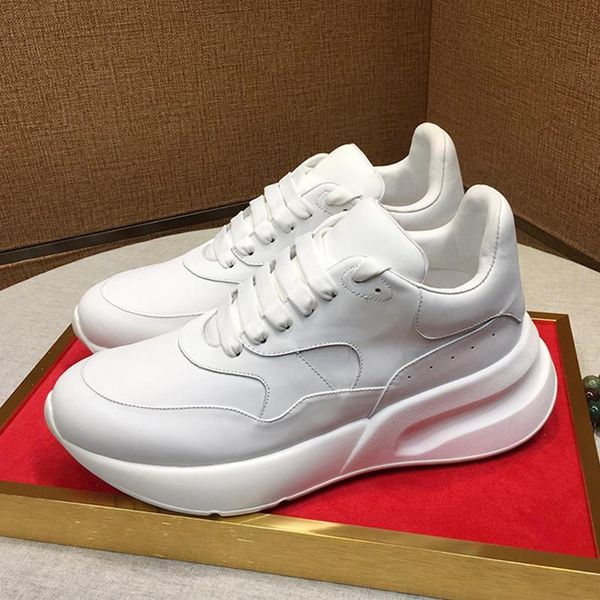 fashion oversized runner men 's shoes sports breathable outdoor walking comfortable lace -up design mens shoes manner sch, Black
fashion oversized runner men 's shoes sports breathable outdoor walking comfortable lace -up design mens shoes manner sch, Black