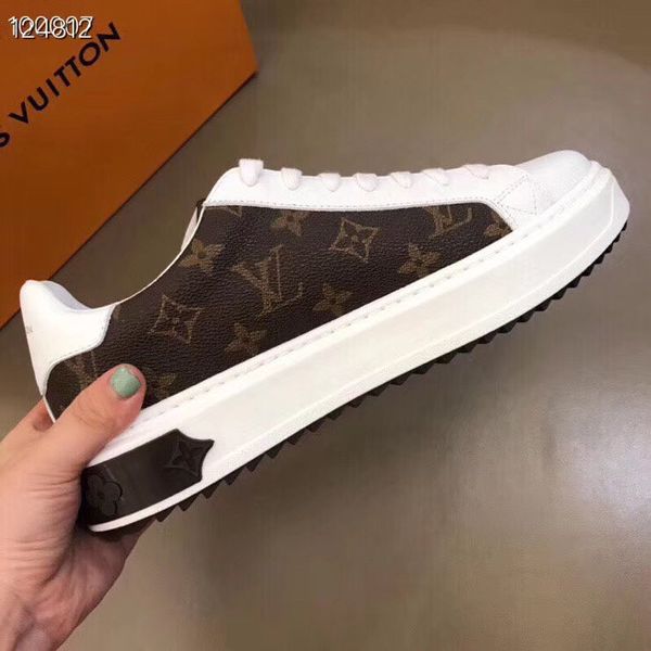 new4 luxury design high-quality casual men's shoes fashion all-match sports shoes outdoor comfortable travel shoes original box packagi, Black
new4 luxury design high-quality casual men's shoes fashion all-match sports shoes outdoor comfortable travel shoes original box packagi, Black