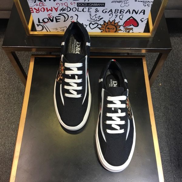 2019e summer new crown embroidery trend men's shoes, casual and comfortable lace-up sneakers, original box packaging 38-44, Black
2019e summer new crown embroidery trend men's shoes, casual and comfortable lace-up sneakers, original box packaging 38-44, Black