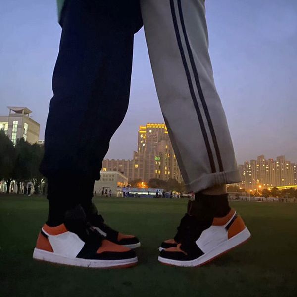 1 low shattered backboard 553558 128 black white starfish golf shoes tennis shoes designer trainers schoenen shoes size 3647, White;red
1 low shattered backboard 553558 128 black white starfish golf shoes tennis shoes designer trainers schoenen shoes size 3647, White;red