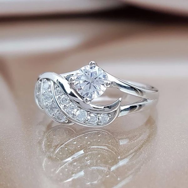new fashion angel wings inlaid with zircon ring for men and women cne fast shipping, Golden;silver
new fashion angel wings inlaid with zircon ring for men and women cne fast shipping, Golden;silver