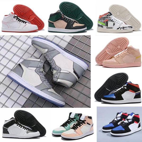 2020 with box 1 1s basketball shoes retro men women fearless unc court purple pine green chicago yellow sports sneakers, Black
2020 with box 1 1s basketball shoes retro men women fearless unc court purple pine green chicago yellow sports sneakers, Black