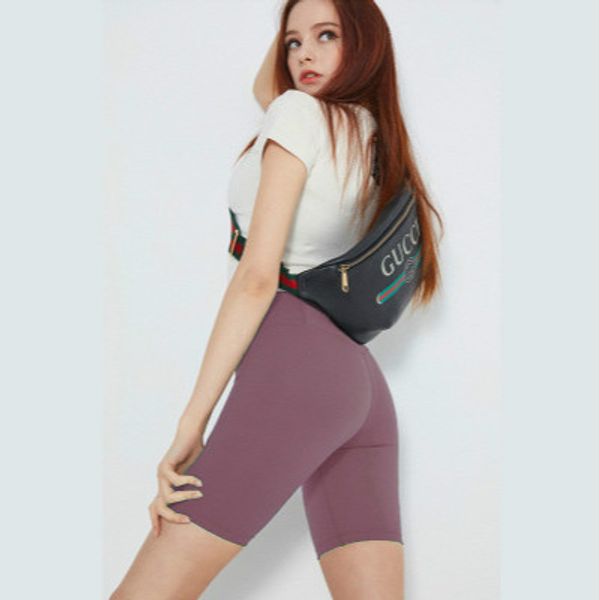 woman designer summer sports pant yoga shorts female peach buttocks tight sports pants fitness training shorts high end pants selling, Black
woman designer summer sports pant yoga shorts female peach buttocks tight sports pants fitness training shorts high end pants selling, Black