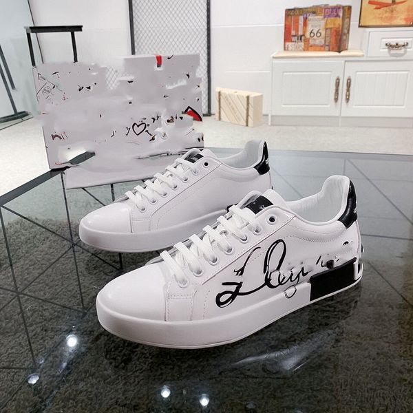 classic mens designer casual shoes trainers sports clunky sneakers casual shoes track hx2158250
classic mens designer casual shoes trainers sports clunky sneakers casual shoes track hx2158250