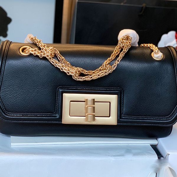 fashionable lady handbag high-end custom quality handbag classic business leisure fashion bag metal jewelry with long shoulder straps 0667
fashionable lady handbag high-end custom quality handbag classic business leisure fashion bag metal jewelry with long shoulder straps 0667
