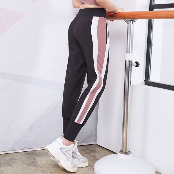 running pants women sweatpants femme loose athletic training outdoor jogging sports workout trousers, Black;blue
running pants women sweatpants femme loose athletic training outdoor jogging sports workout trousers, Black;blue