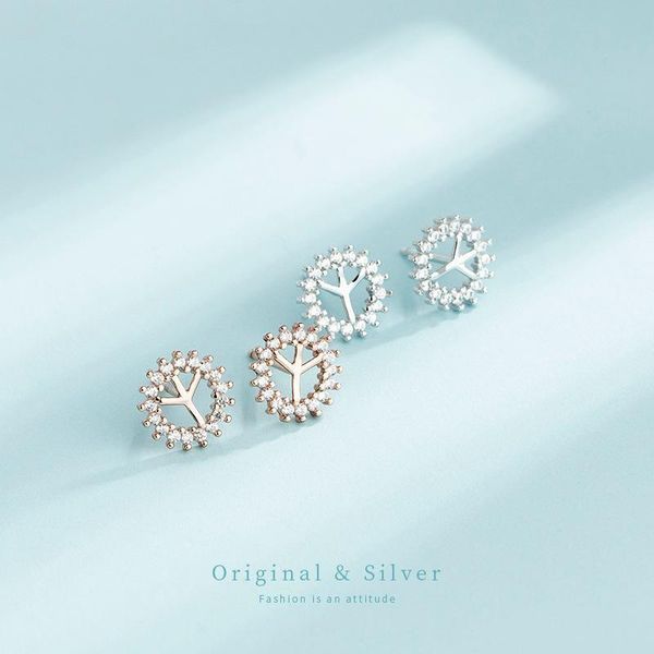 s925 sterling silver earrings korean fashion round micro zircon earrings personality sweet student stud earrings female, Golden;silver
s925 sterling silver earrings korean fashion round micro zircon earrings personality sweet student stud earrings female, Golden;silver