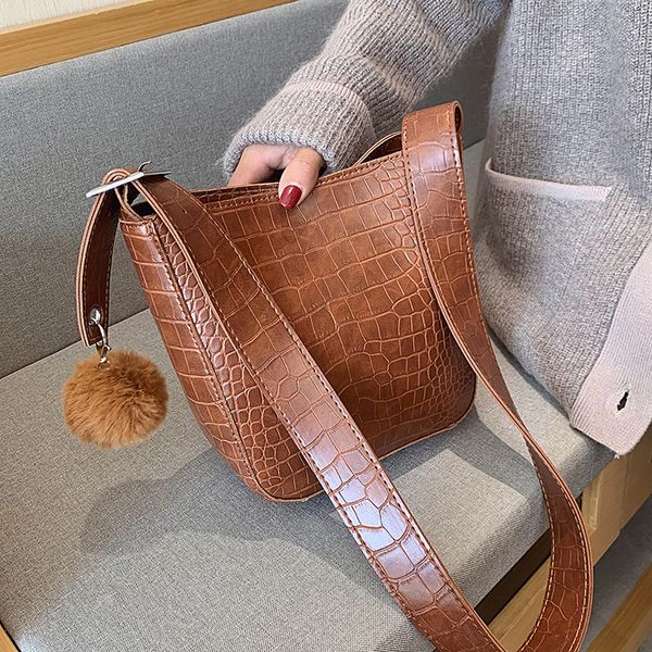 камень pattern кожа pu ковш сумка для женщин 2020 малого crossbody плеча сумки hairball сумки
камень pattern кожа pu ковш сумка для женщин 2020 малого crossbody плеча сумки hairball сумки