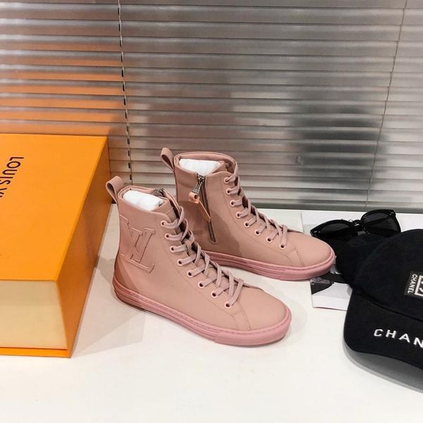 47 designer luxury female casual fashion shoes, outdoor casual travel shoes, fast delivery, original box, Black
47 designer luxury female casual fashion shoes, outdoor casual travel shoes, fast delivery, original box, Black
