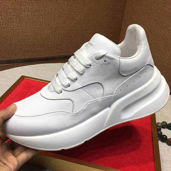 2020 fashion shoes for men women lace -up oversized sneakers flats lady shoes thick sole height increasing zapatos de mujer mq25 luxury hot
2020 fashion shoes for men women lace -up oversized sneakers flats lady shoes thick sole height increasing zapatos de mujer mq25 luxury hot