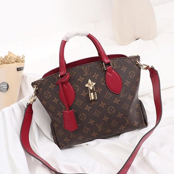 new sac d 'épaule womens luxury designer bag handbags simple style leather shoulder crossbody bag lady handbag handle totes messen
new sac d 'épaule womens luxury designer bag handbags simple style leather shoulder crossbody bag lady handbag handle totes messen