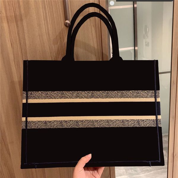 2020 new shopping bag tote embroidered letter canvas book tote fashion handbag women crossbody bag shoulder bag high quality
2020 new shopping bag tote embroidered letter canvas book tote fashion handbag women crossbody bag shoulder bag high quality