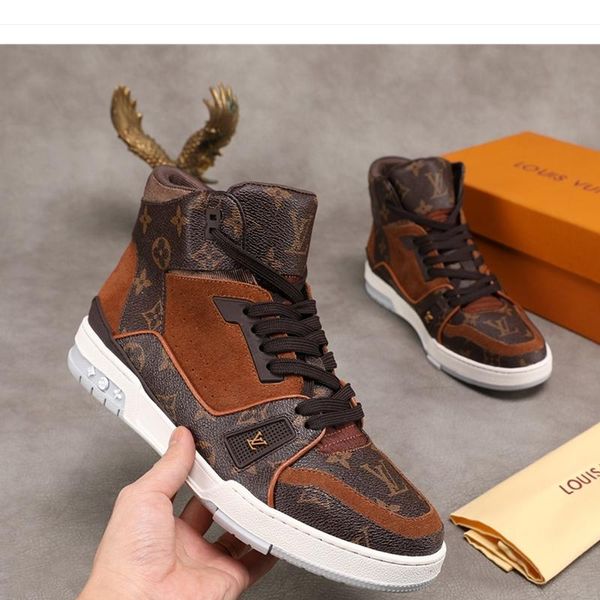 18 men's designer casual sports shoes, luxury trendy travel casual shoes, sports shoes. fast delivery in original box packaging, Black
18 men's designer casual sports shoes, luxury trendy travel casual shoes, sports shoes. fast delivery in original box packaging, Black