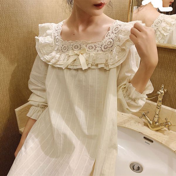women's sleepwear nightgown vintage nightdress princess women dress nightshirts for, Black;red
women's sleepwear nightgown vintage nightdress princess women dress nightshirts for, Black;red