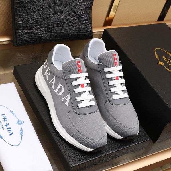 394men's casual climax shoes workmanship outdoor jogging sneakers designer non-slip outsole design original packaging and box delivery, Black
394men's casual climax shoes workmanship outdoor jogging sneakers designer non-slip outsole design original packaging and box delivery, Black