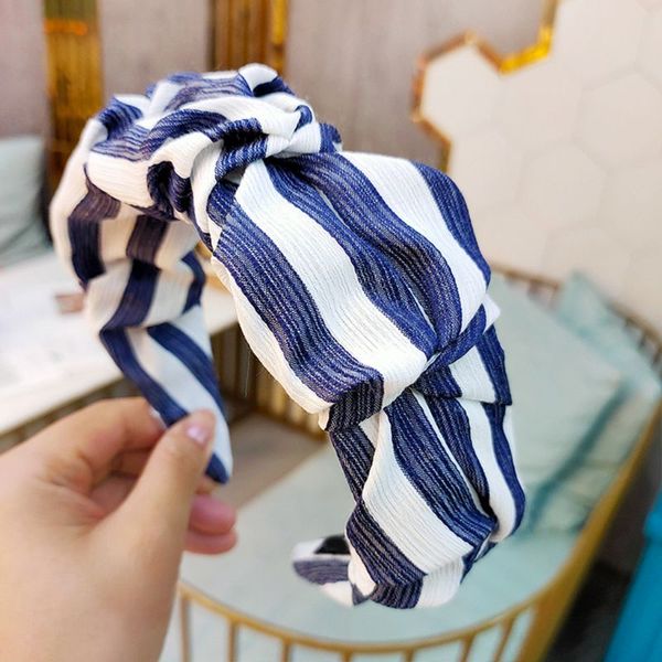 korean vintage striped women hair hoop pleated ruffle wrinkled wide-brimmed bandana wash face summer decorative headband, Slivery;white
korean vintage striped women hair hoop pleated ruffle wrinkled wide-brimmed bandana wash face summer decorative headband, Slivery;white