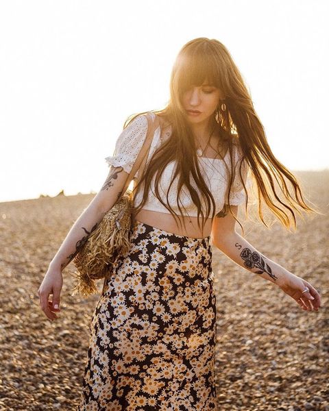 star same daisy printed slimming satin long fishtail skirtfishtail skirt mid-length skirt summer floral ins, Black
star same daisy printed slimming satin long fishtail skirtfishtail skirt mid-length skirt summer floral ins, Black