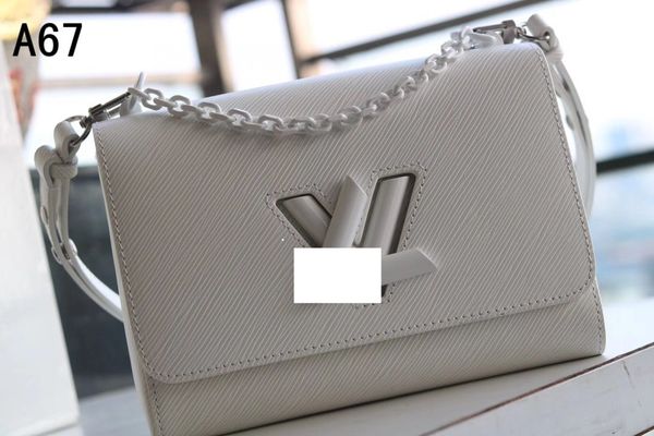 small luxurious leather shoulder bags for women 2020 design elegant handbags female travel totes lady fashion hand bag chain design
small luxurious leather shoulder bags for women 2020 design elegant handbags female travel totes lady fashion hand bag chain design