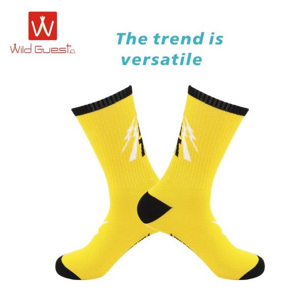 2020 new skateboard sports cycling yoga basketball socks cotton men's street trendy socks letter camping, Black
2020 new skateboard sports cycling yoga basketball socks cotton men's street trendy socks letter camping, Black