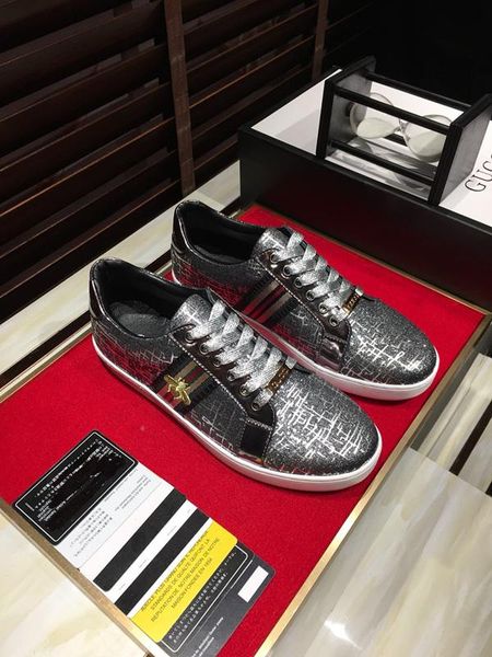 2019q spring and summer new men's casual shoes, sports wild leather low-shoes, original packaging shoe box delivery 38-44, Black
2019q spring and summer new men's casual shoes, sports wild leather low-shoes, original packaging shoe box delivery 38-44, Black