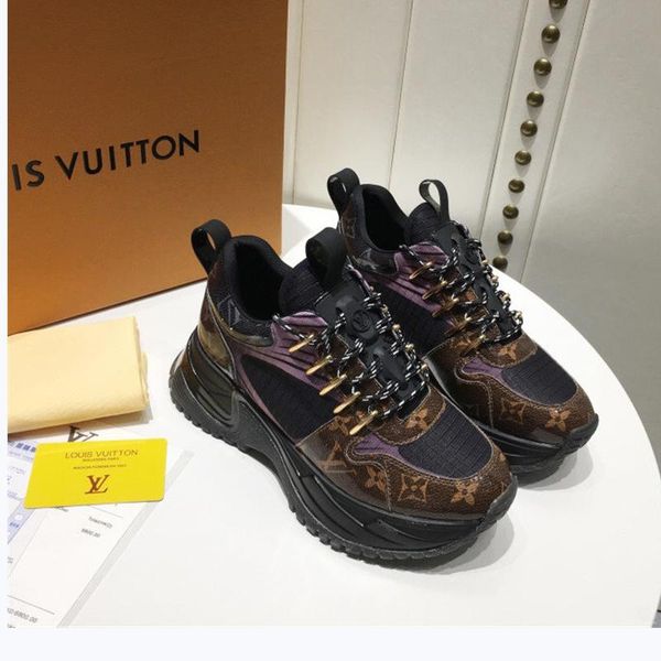 092 new designer luxury women's casual fashion shoes, women's outdoor casual shoes, high-quality materials, with original box, Black
092 new designer luxury women's casual fashion shoes, women's outdoor casual shoes, high-quality materials, with original box, Black