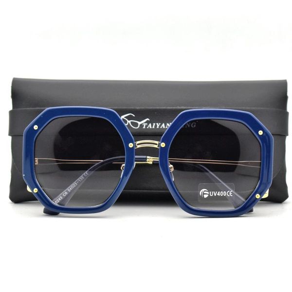 fashion oversized square sunglasses women 2020 vintage brand designer gradient shades for men outdoor vocation sunglass uv400, White;black
fashion oversized square sunglasses women 2020 vintage brand designer gradient shades for men outdoor vocation sunglass uv400, White;black