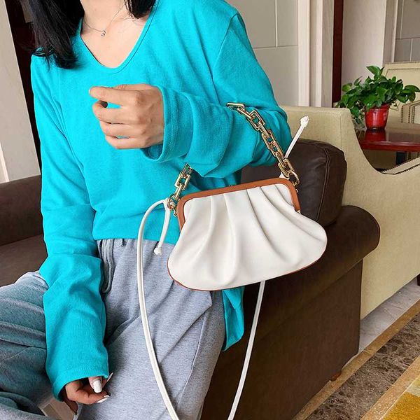 pu leather tote bags for women 2020 shape clip small shoulder bag handbags and purses fashion lady crossbody bags
pu leather tote bags for women 2020 shape clip small shoulder bag handbags and purses fashion lady crossbody bags