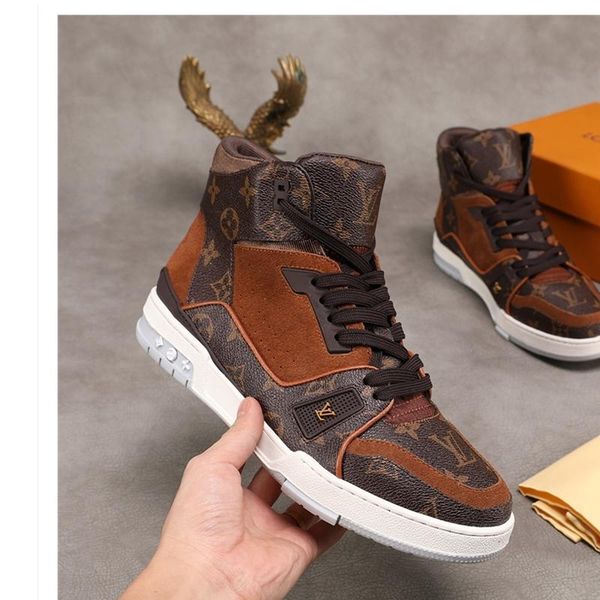 23 men's designer casual sports shoes, luxury trendy travel casual shoes, sports shoes. fast delivery in original box packaging, Black
23 men's designer casual sports shoes, luxury trendy travel casual shoes, sports shoes. fast delivery in original box packaging, Black
