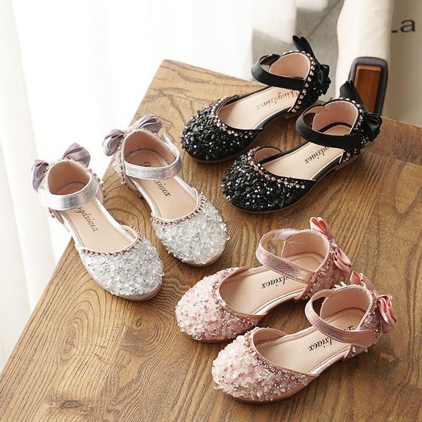2020 new sandals children's korean style rhinestone soft bottom girls' half sandals princess children's shoes girls' lea, Black;red
2020 new sandals children's korean style rhinestone soft bottom girls' half sandals princess children's shoes girls' lea, Black;red