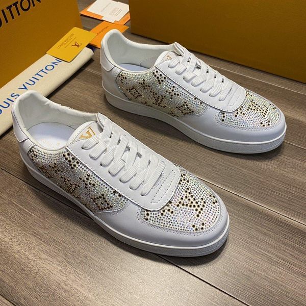 2020pq1 limited edition new fashion trend wild men casual comfortable shoes hiking shoes sports shoes original box packaging1, Black
2020pq1 limited edition new fashion trend wild men casual comfortable shoes hiking shoes sports shoes original box packaging1, Black