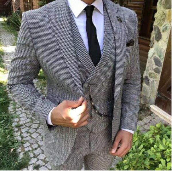 custom-made one button groomsmen peak lapel groom tuxedos men suits wedding/prom/dinner man blazer(jacket+pants+tie+vest) w306, Black;gray
custom-made one button groomsmen peak lapel groom tuxedos men suits wedding/prom/dinner man blazer(jacket+pants+tie+vest) w306, Black;gray