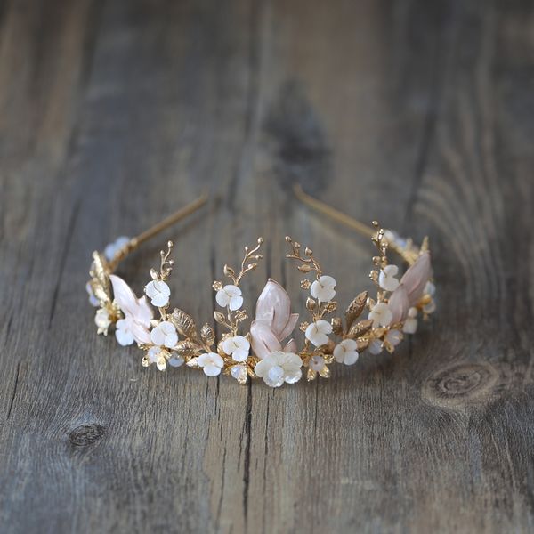 handmade золота bridal коронки цветка листья свадебные аксессуары для волос vintage диадемы rhinestone headdress оголовье партия ювелирных и, White;golden
handmade золота bridal коронки цветка листья свадебные аксессуары для волос vintage диадемы rhinestone headdress оголовье партия ювелирных и, White;golden