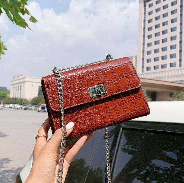 крокодил модель mini square crossbody сумка 2020 новый высококачественный кожаный женский конструктор сумки цепи плеча сумка
крокодил модель mini square crossbody сумка 2020 новый высококачественный кожаный женский конструктор сумки цепи плеча сумка