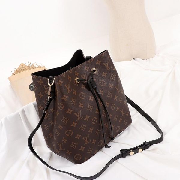 new new arrival womens leather bucket bag handbag drawstring ladies shoulder bag messenger vintage fashion style crossbody bags
new new arrival womens leather bucket bag handbag drawstring ladies shoulder bag messenger vintage fashion style crossbody bags