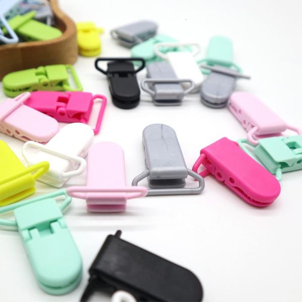 wholesale 50pcs baby pacifier clips plastic pacifier clips soother holder infant nipples holder multi color clamp toy
wholesale 50pcs baby pacifier clips plastic pacifier clips soother holder infant nipples holder multi color clamp toy